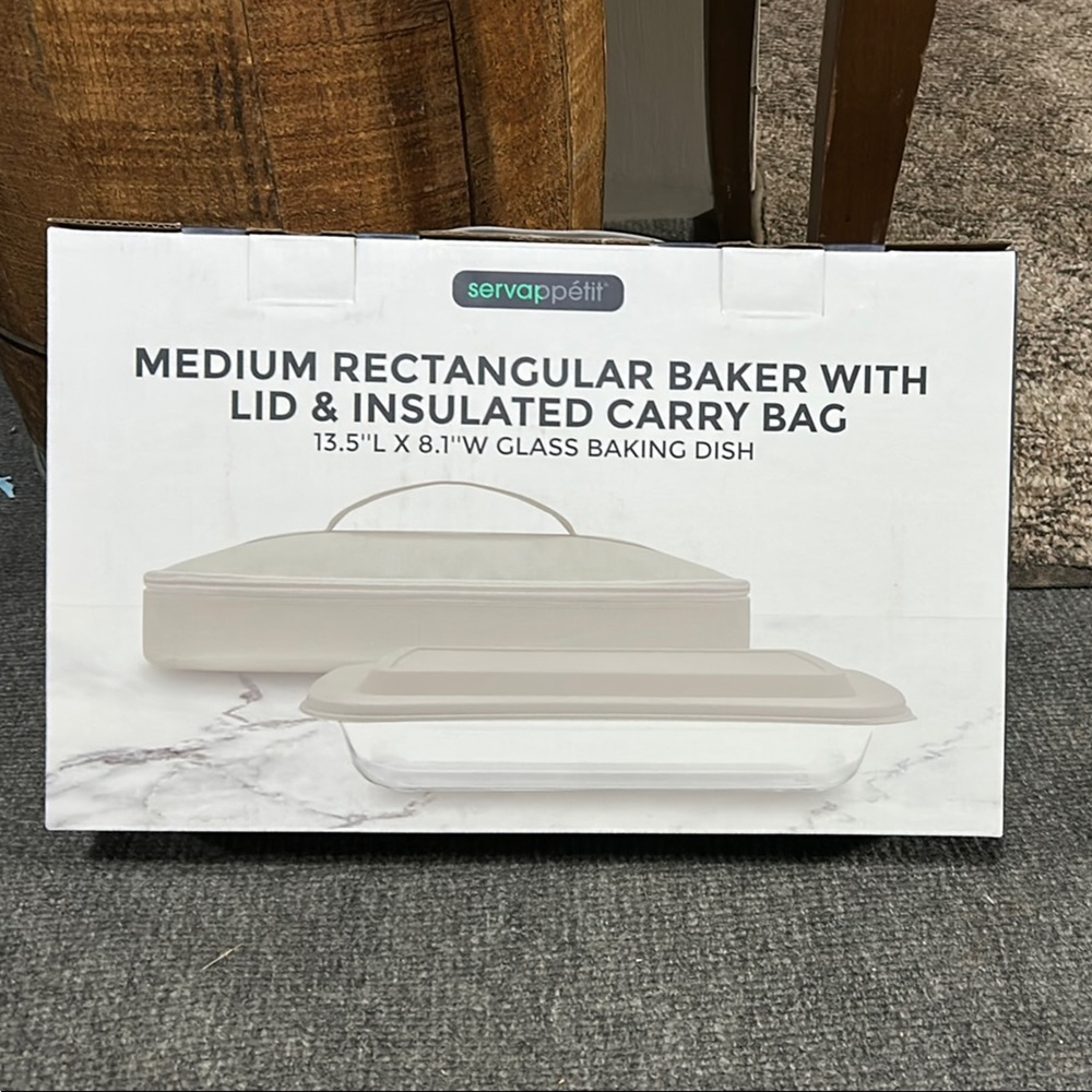 Medium Rectangular Baker with Lid - White